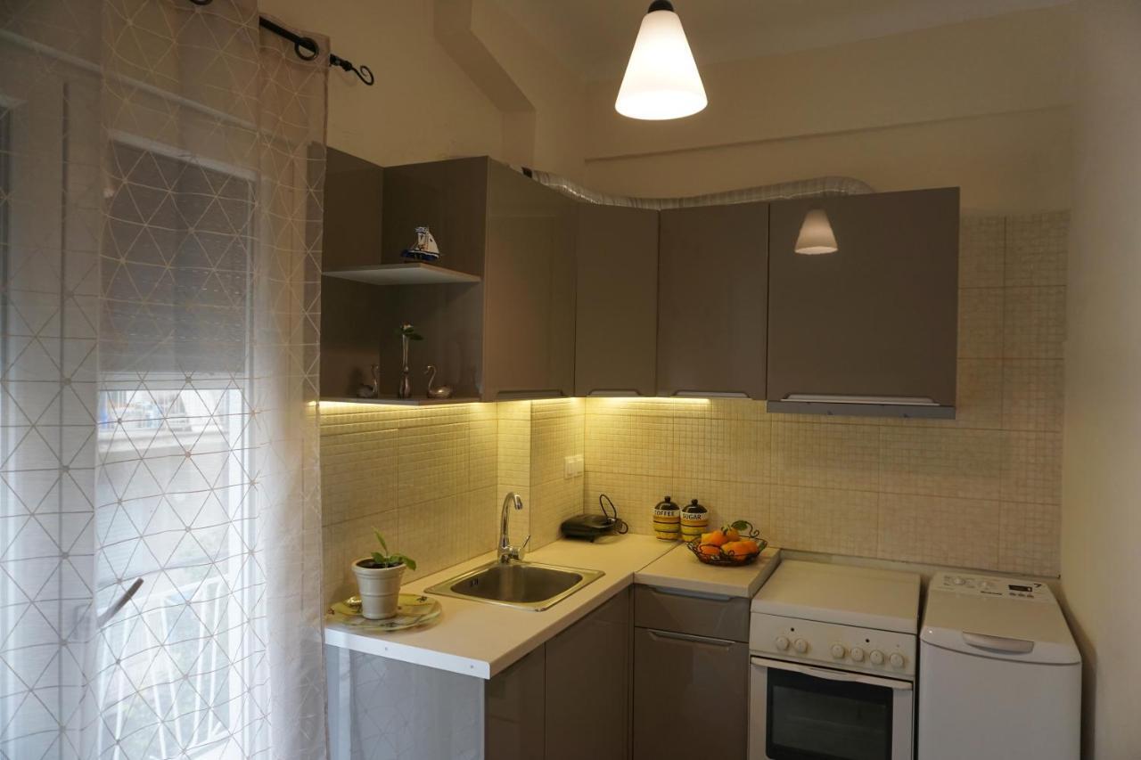 Afrodite'S Apartment アテネ エクステリア 写真